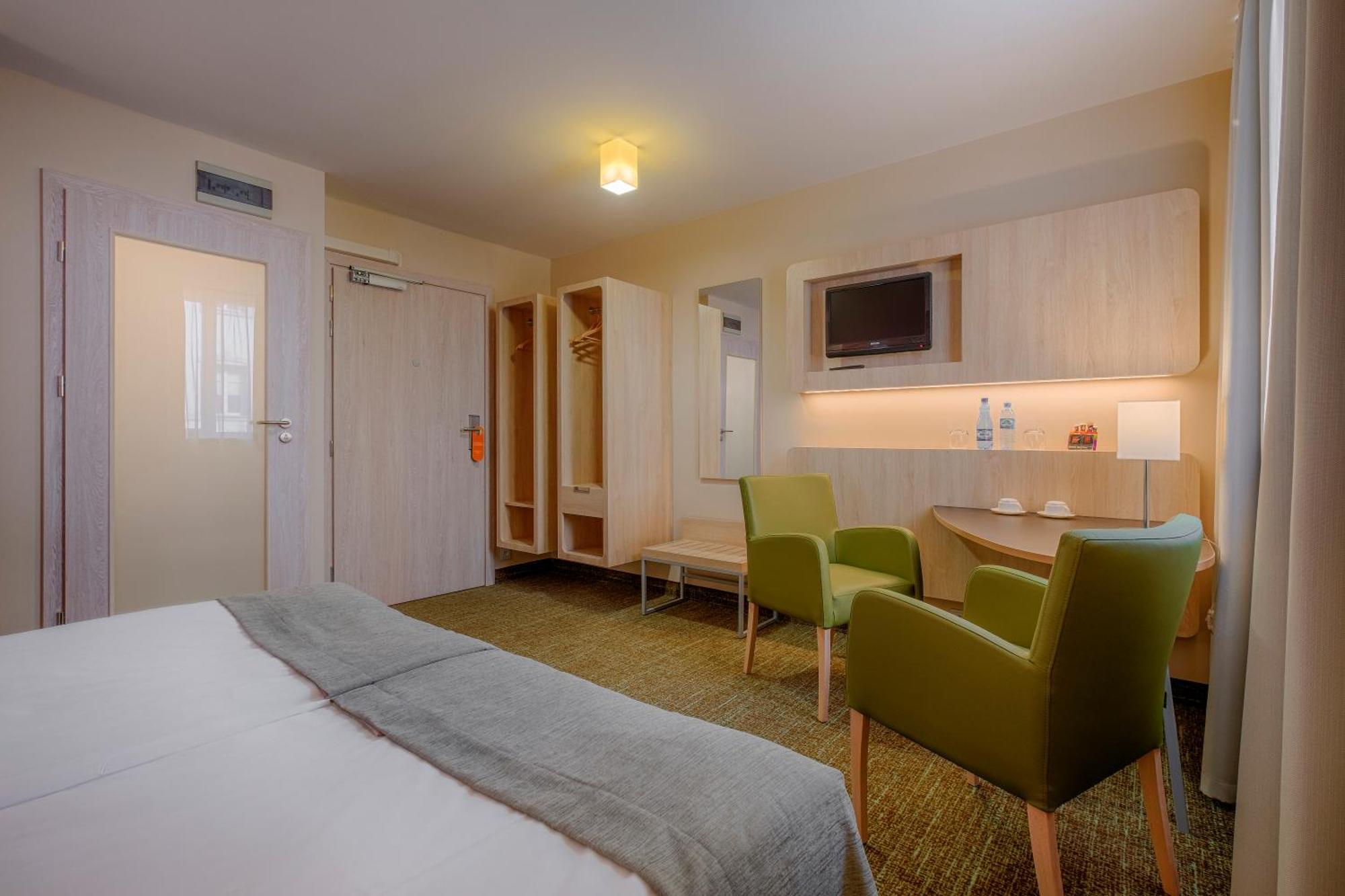 Premium Double Room,1212238699:JPEG
